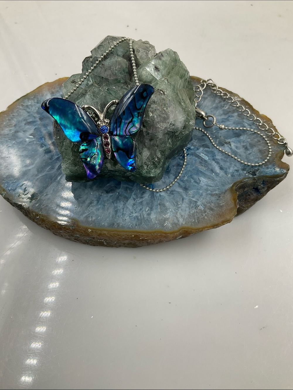 18”Silver Necklace With Abalone Shell Blue Iridescent Butterfly Pendant - Picture 7 of 9